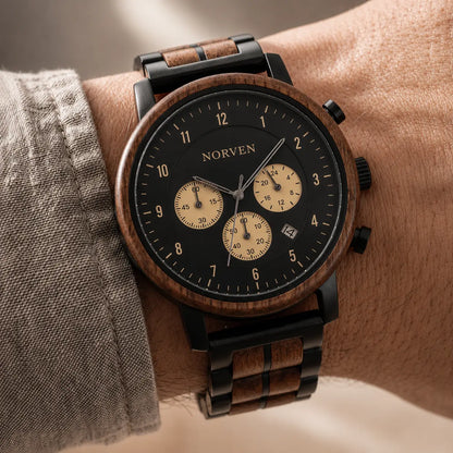 Reloj Atlas Norven Watches, esfera negra y dorada con correa de madera